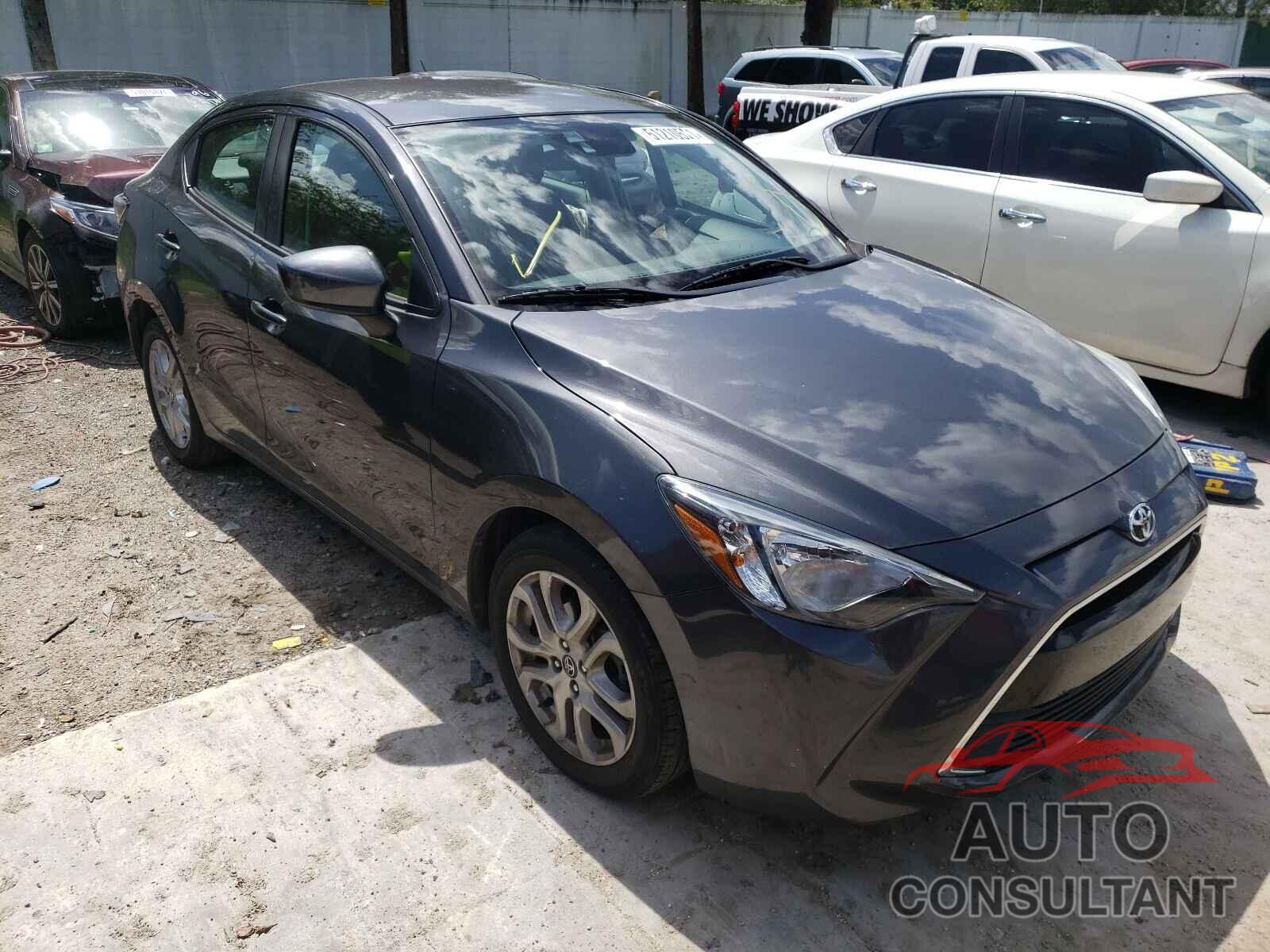 TOYOTA YARIS 2017 - 3MYDLBYV6HY192810