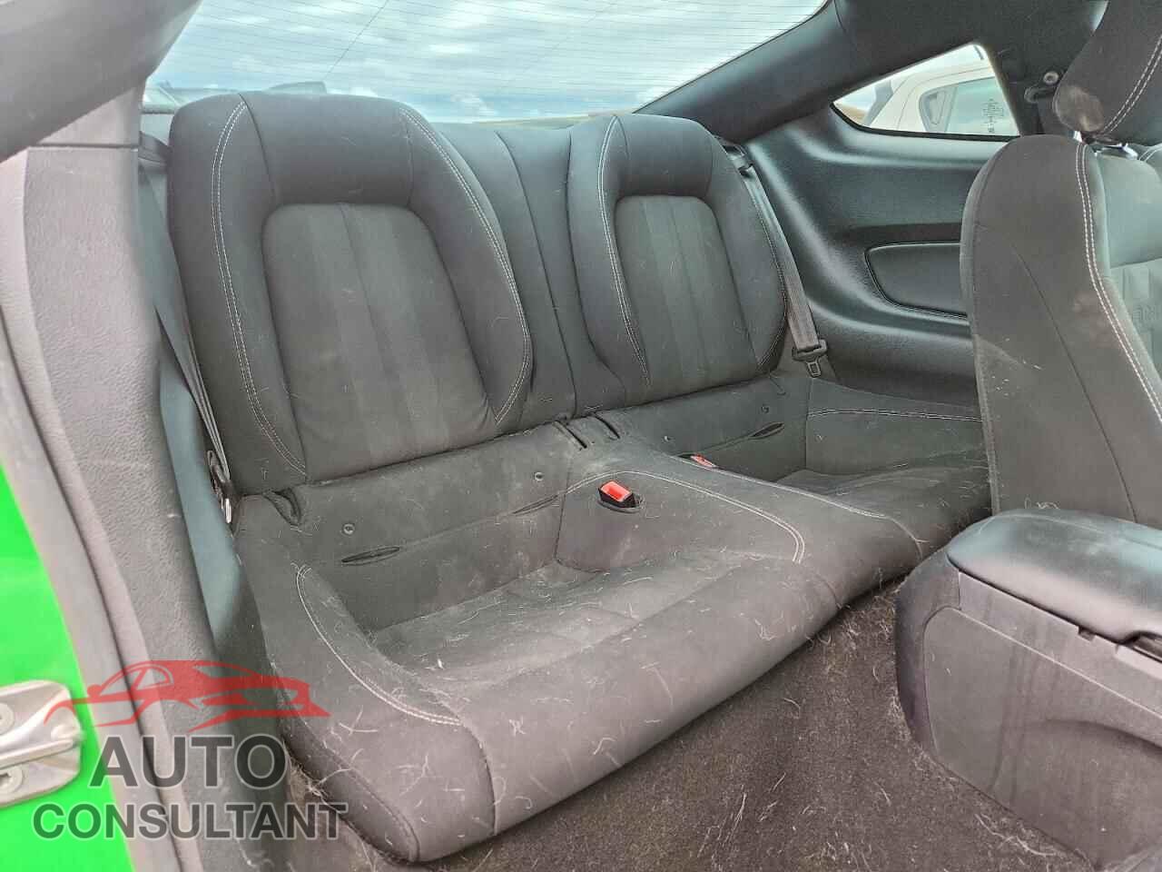 FORD MUSTANG 2019 - 1FA6P8TH2K5130301
