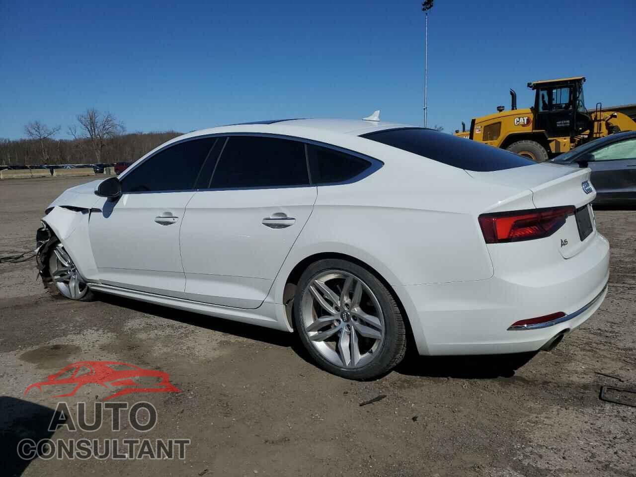 AUDI A5 2019 - WAUANCF57KA044405
