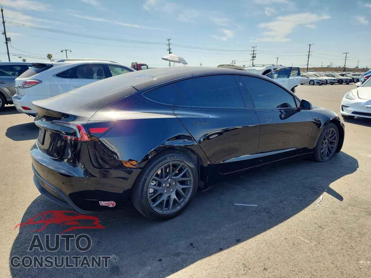 TESLA MODEL 3 2024 - 5YJ3E1EA1RF825050