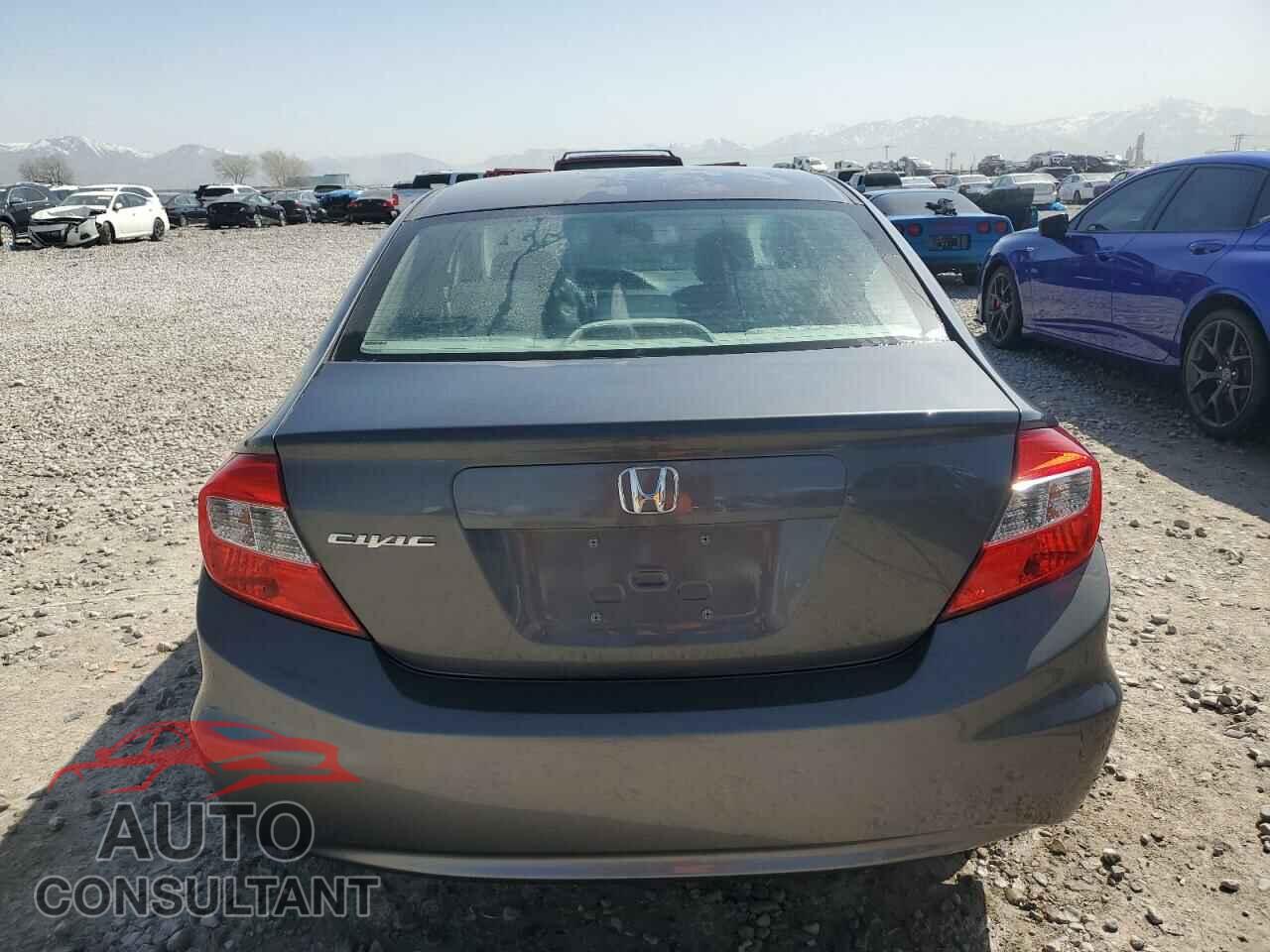 HONDA CIVIC 2012 - 2HGFB2F57CH555578