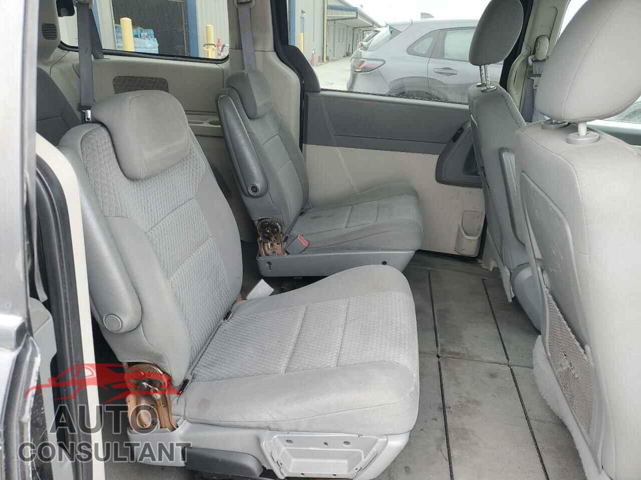 DODGE CARAVAN 2010 - 2D4RN4DE9AR117771