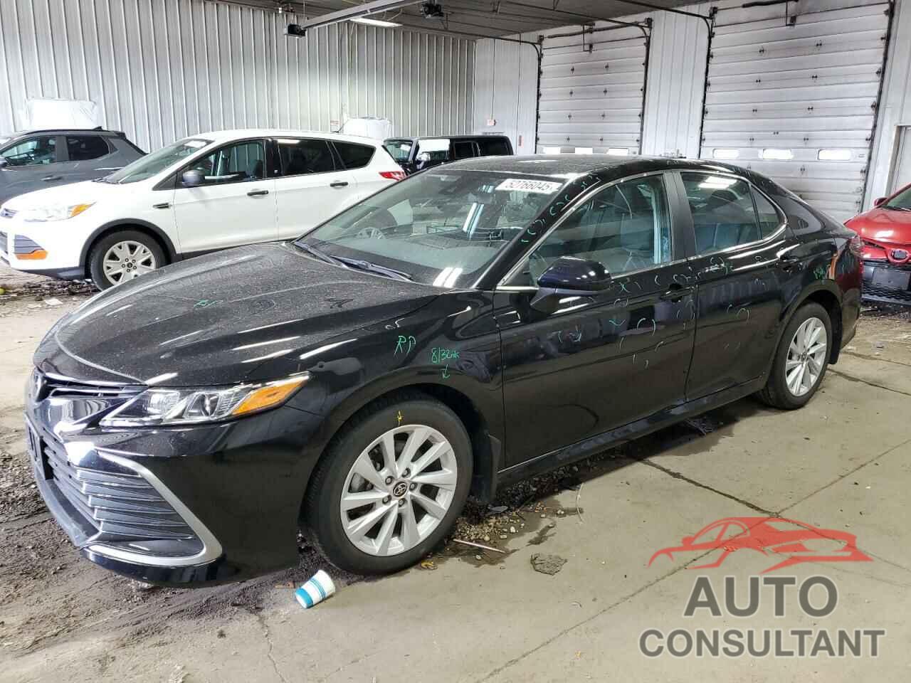 TOYOTA CAMRY 2022 - 4T1C11AK8NU025630