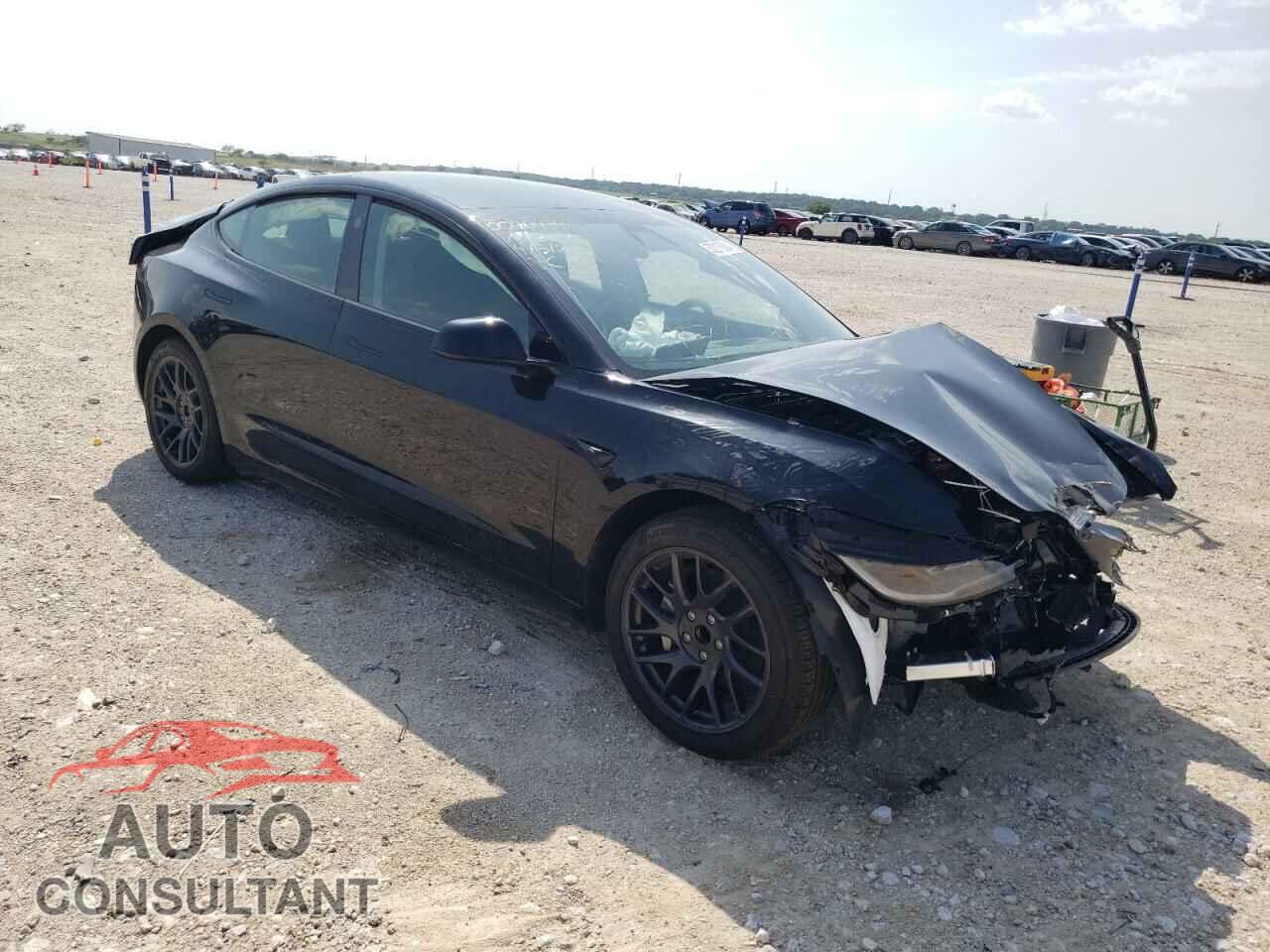 TESLA MODEL 3 2024 - 5YJ3E1EA4RF731020