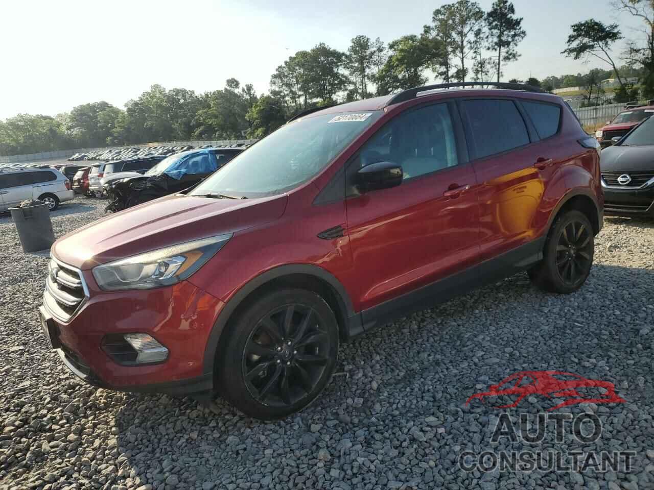 FORD ESCAPE 2017 - 1FMCU0GD1HUE84397