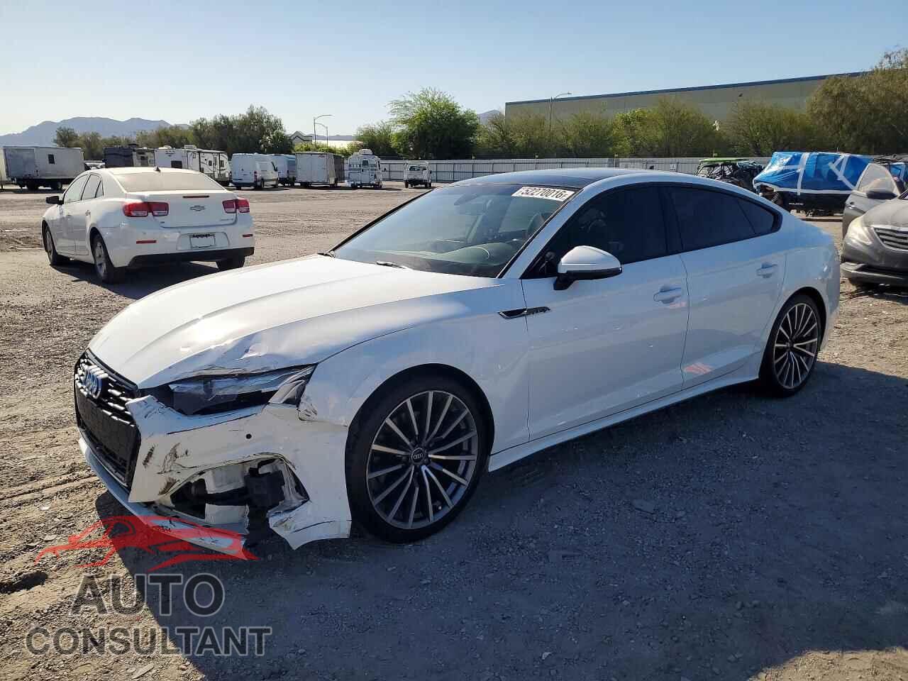 AUDI A5 2022 - WAUCBCF58NA015906