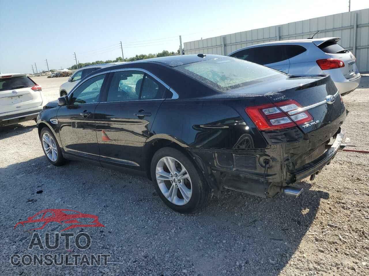 FORD TAURUS 2019 - 1FAHP2E84KG110462