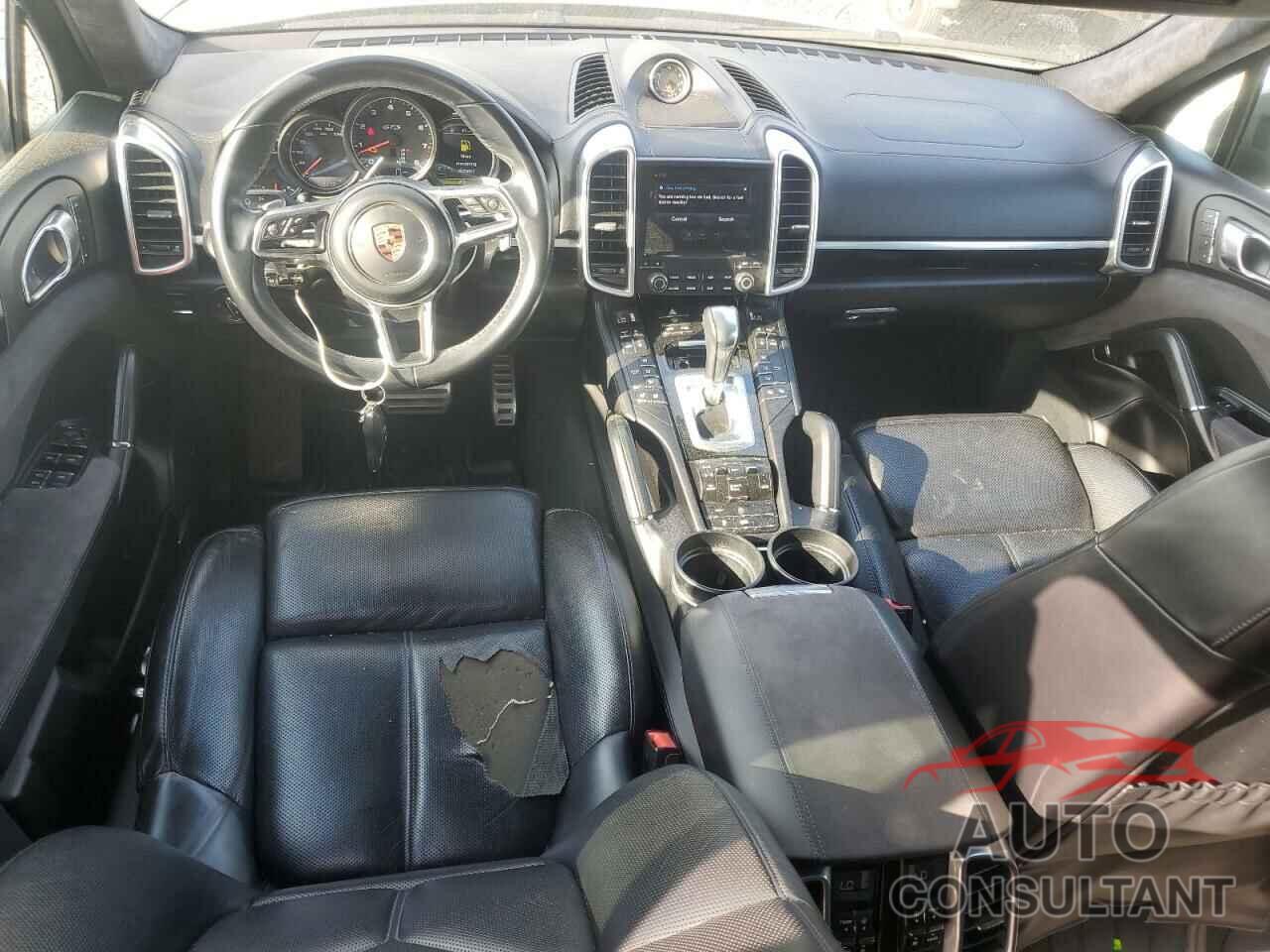 PORSCHE CAYENNE 2017 - WP1AD2A22HLA83654