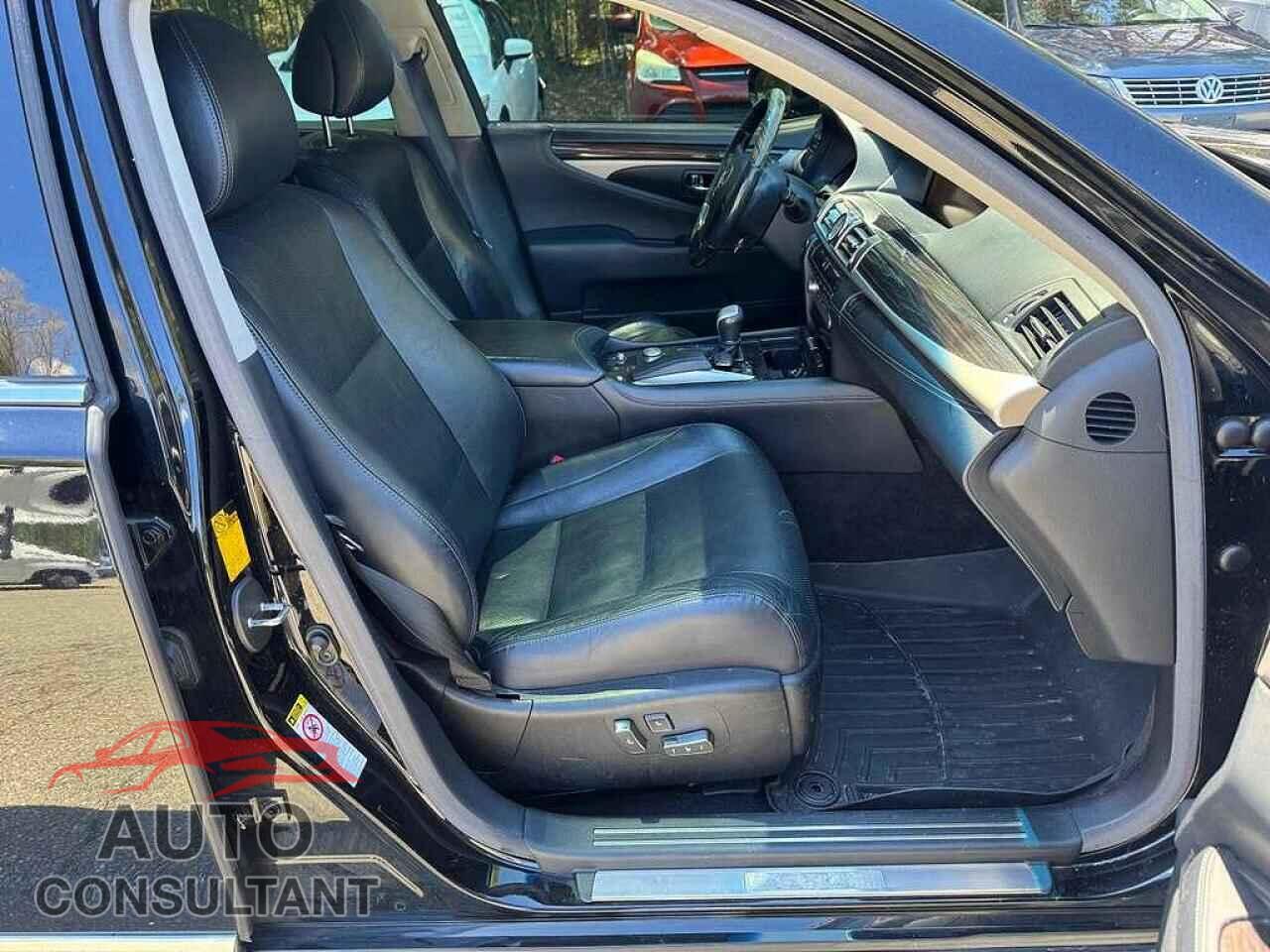 LEXUS LS460 2013 - JTHCL5EFXD5018351