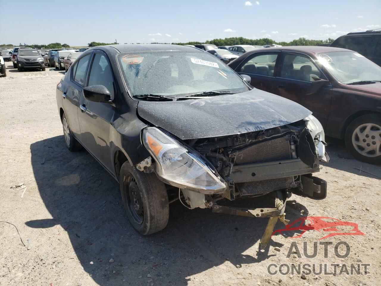 NISSAN VERSA 2018 - 3N1CN7AP2JL880144