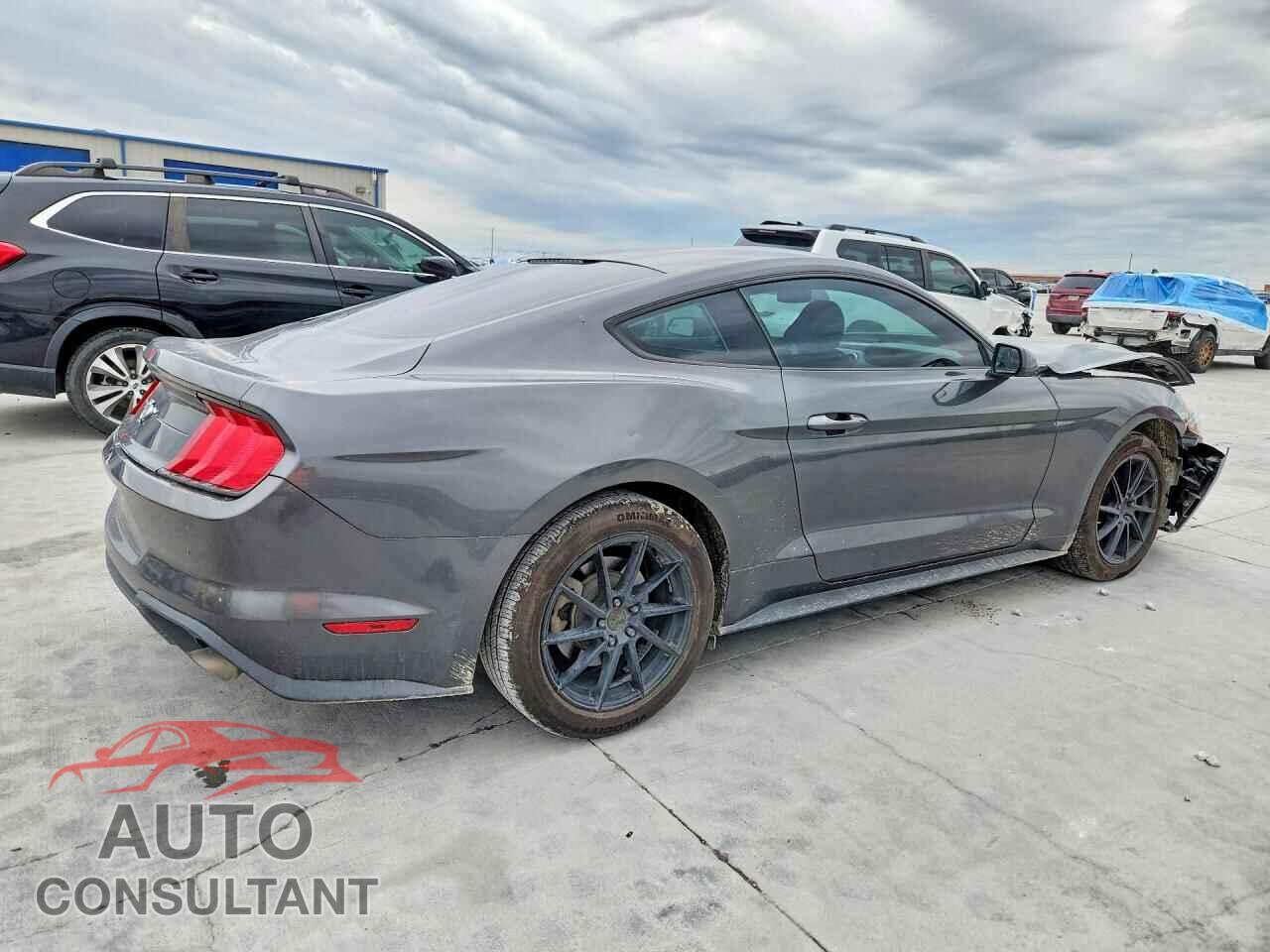 FORD MUSTANG 2018 - 1FA6P8TH2J5108393