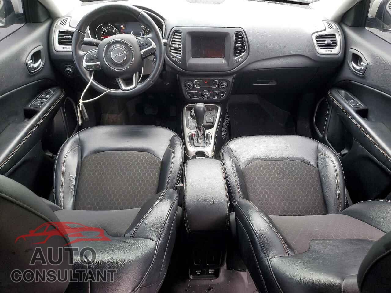 JEEP COMPASS 2017 - 3C4NJDBB8HT689647