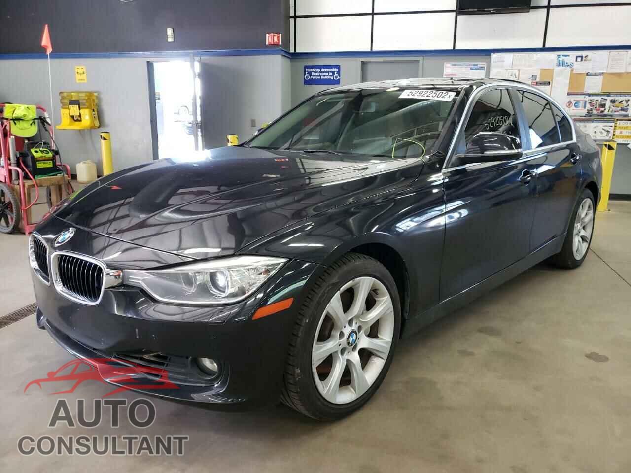 BMW 3 SERIES 2015 - WBA3B9G59FNR93455