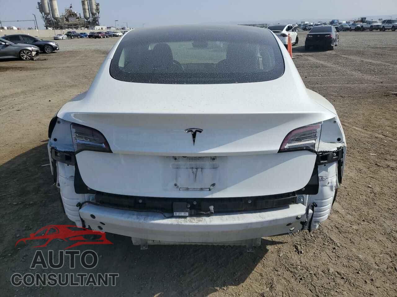 TESLA MODEL 3 2018 - 5YJ3E1EA0JF051040