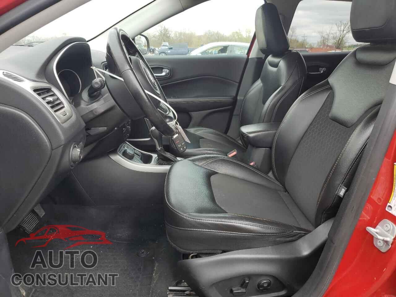 JEEP COMPASS 2018 - 3C4NJDBB3JT320748