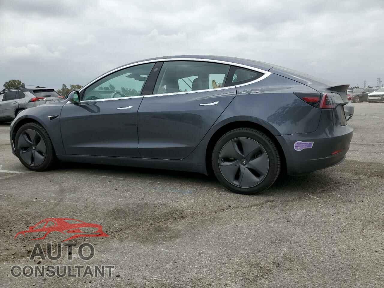 TESLA MODEL 3 2018 - 5YJ3E1EB5JF150719