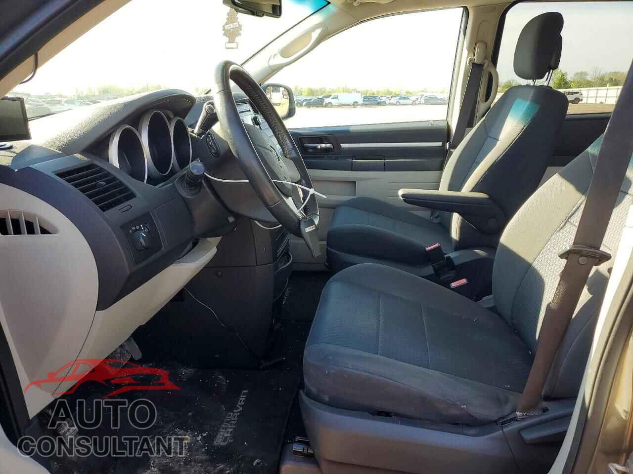 DODGE CARAVAN 2010 - 2D4RN4DEXAR274452
