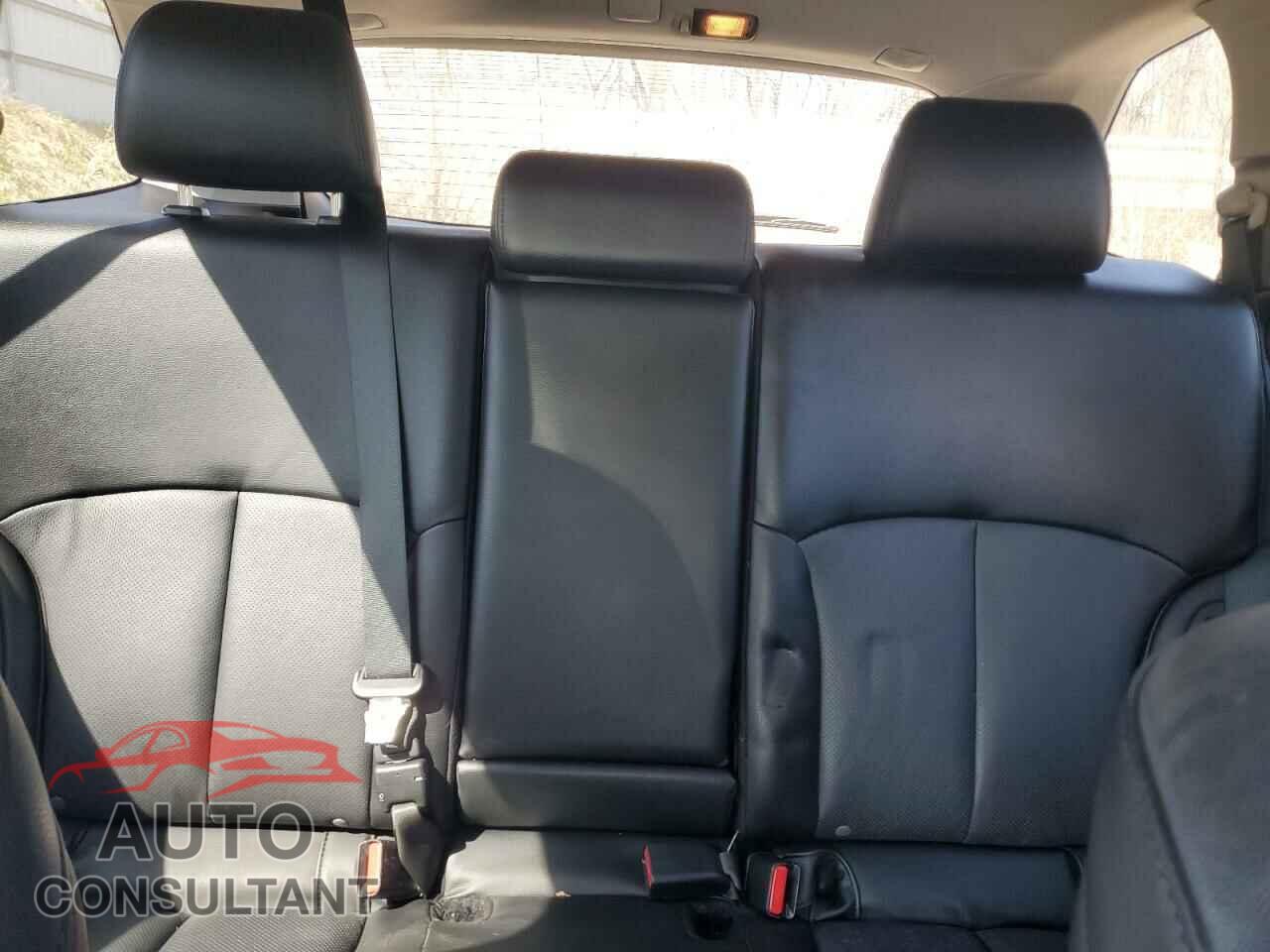 SUBARU OUTBACK 2014 - 4S4BRCLC4E3200452