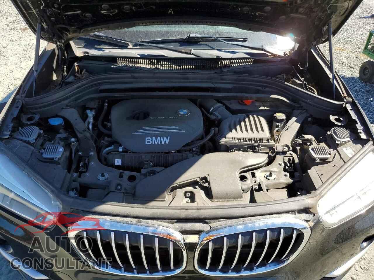 BMW X1 2017 - WBXHT3Z31H4A57214