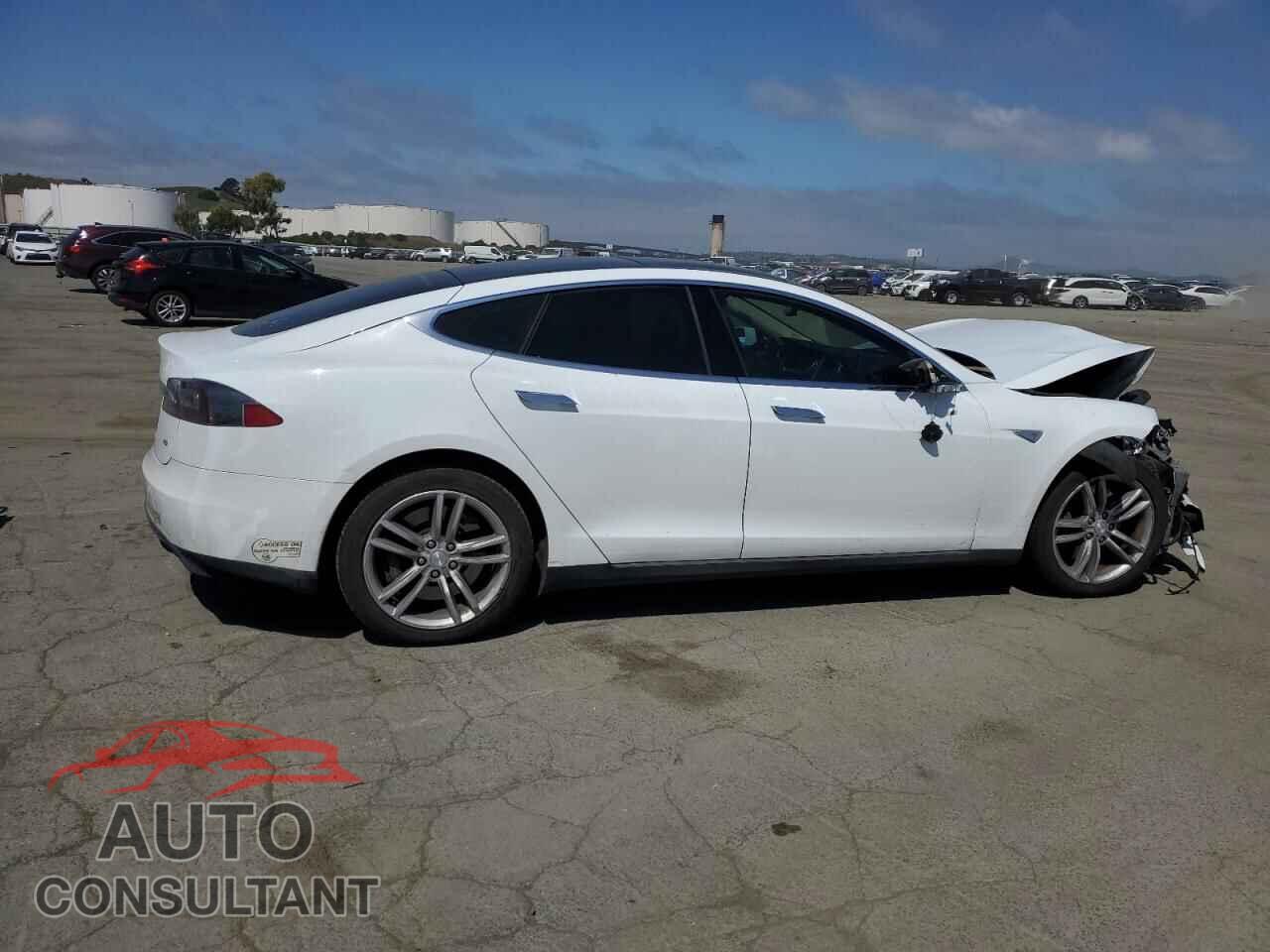 TESLA MODEL S 2013 - 5YJSA1CN6DFP12183