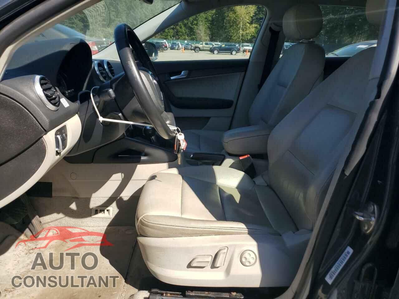 AUDI A3 2011 - WAUBJBFMXBA045601