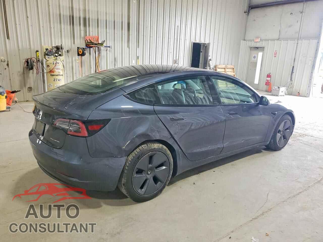 TESLA MODEL 3 2021 - 5YJ3E1EB4MF858013