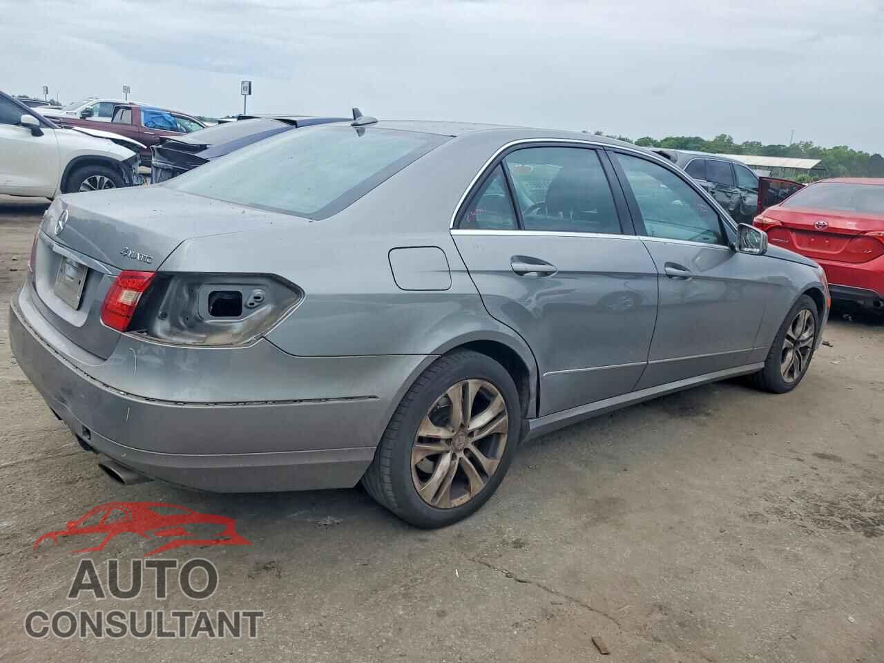 MERCEDES-BENZ E-CLASS 2011 - WDDHF8HB8BA493323
