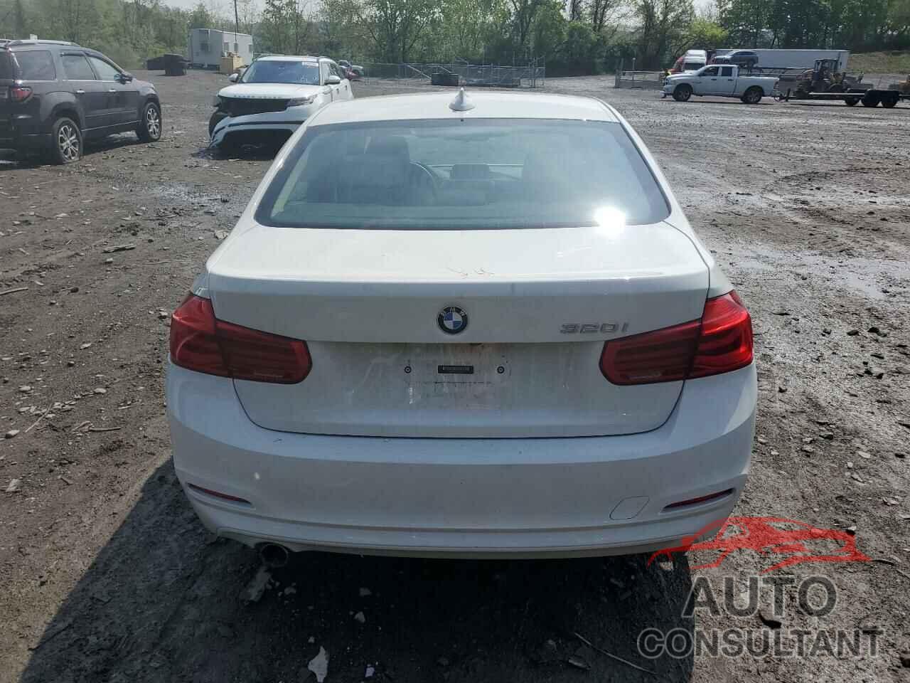 BMW 3 SERIES 2018 - WBA8A9C57JAH14828