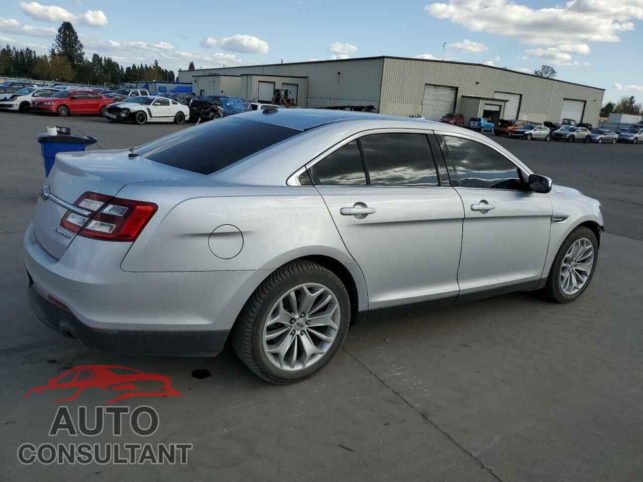 FORD TAURUS 2015 - 1FAHP2F87FG180347