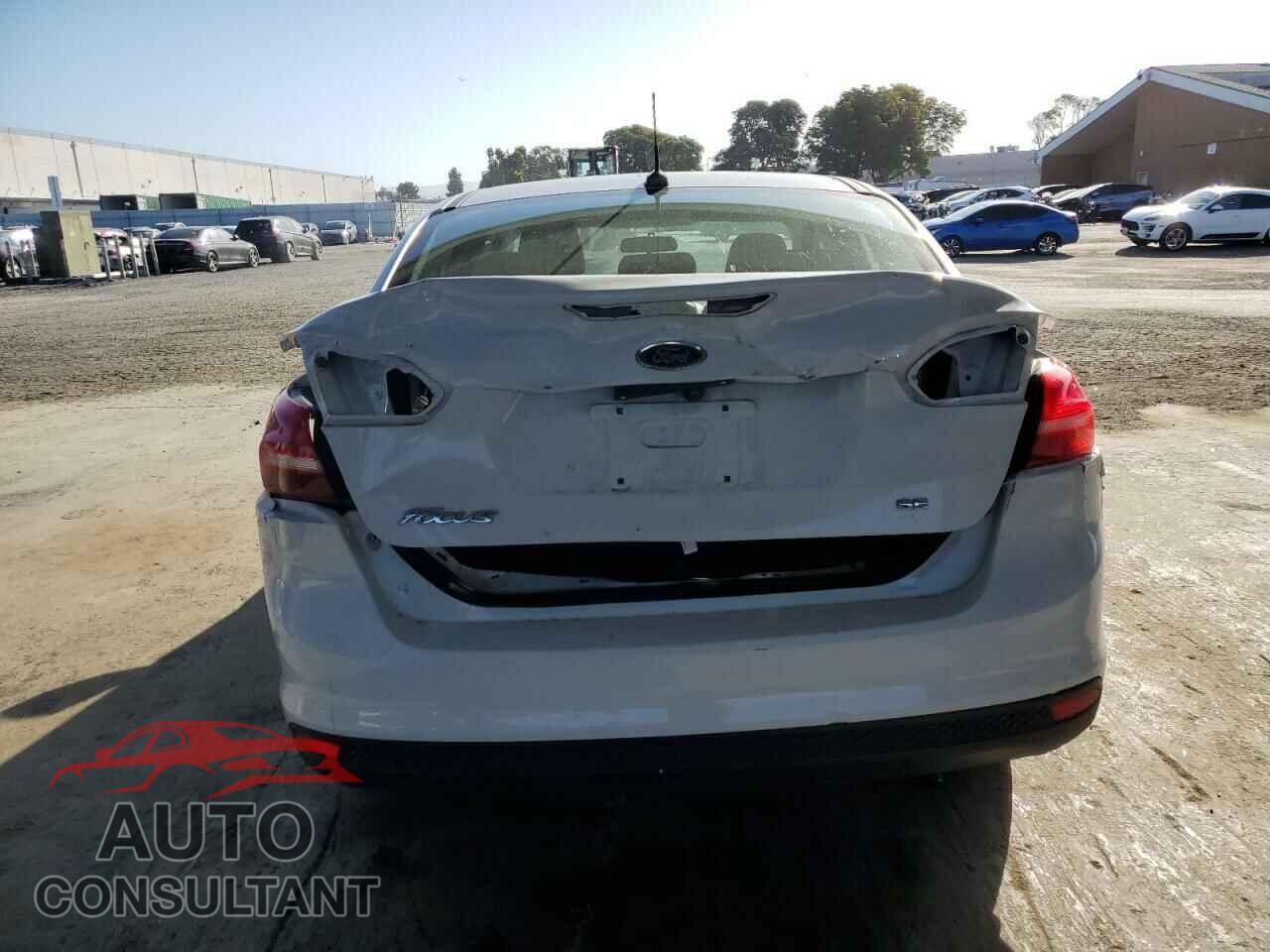 FORD FOCUS 2016 - 1FADP3F27GL365166