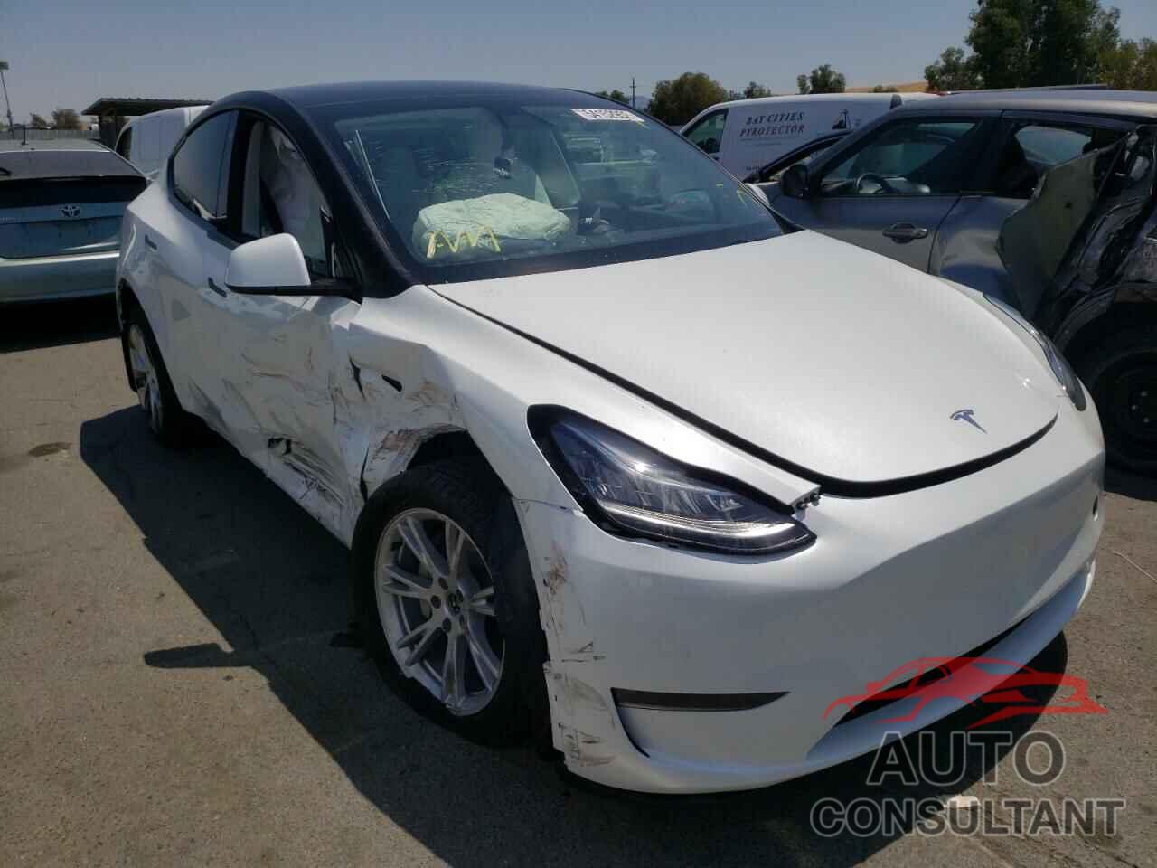 TESLA MODEL Y 2022 - 7SAYGDEE5NF339388