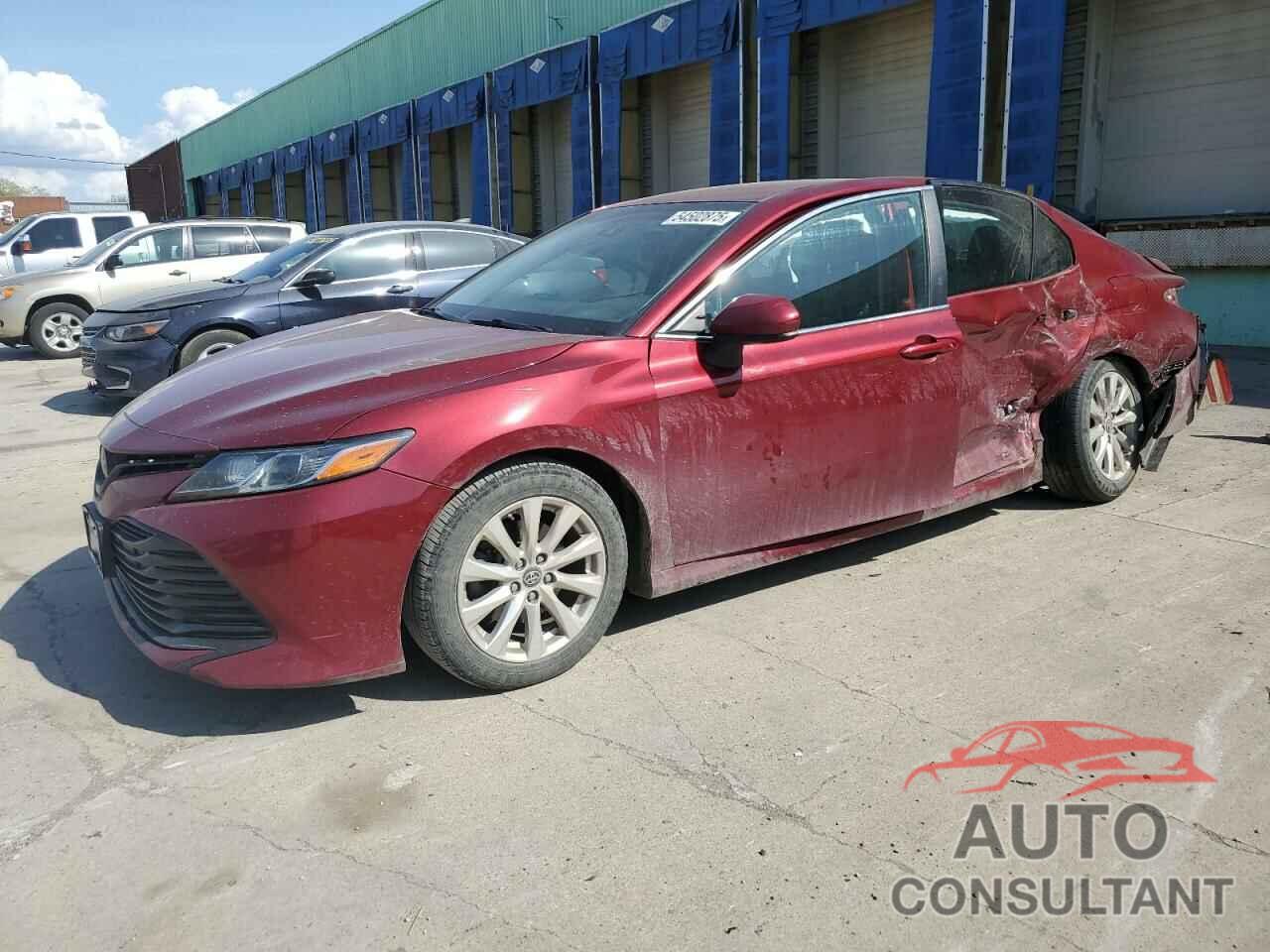 TOYOTA CAMRY 2018 - 4T1B11HK8JU520647