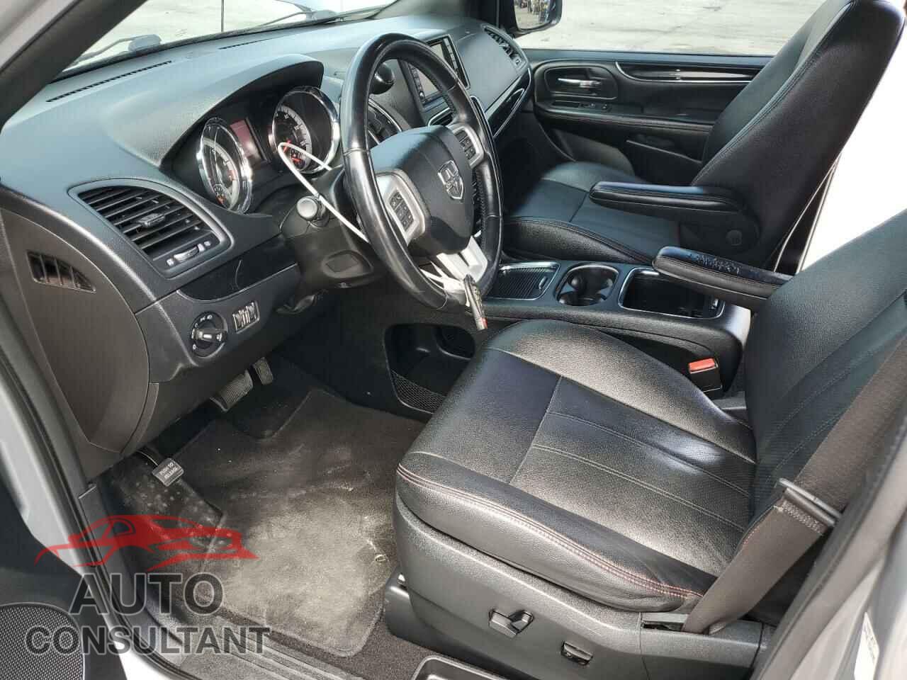 DODGE CARAVAN 2019 - 2C4RDGEG9KR670049