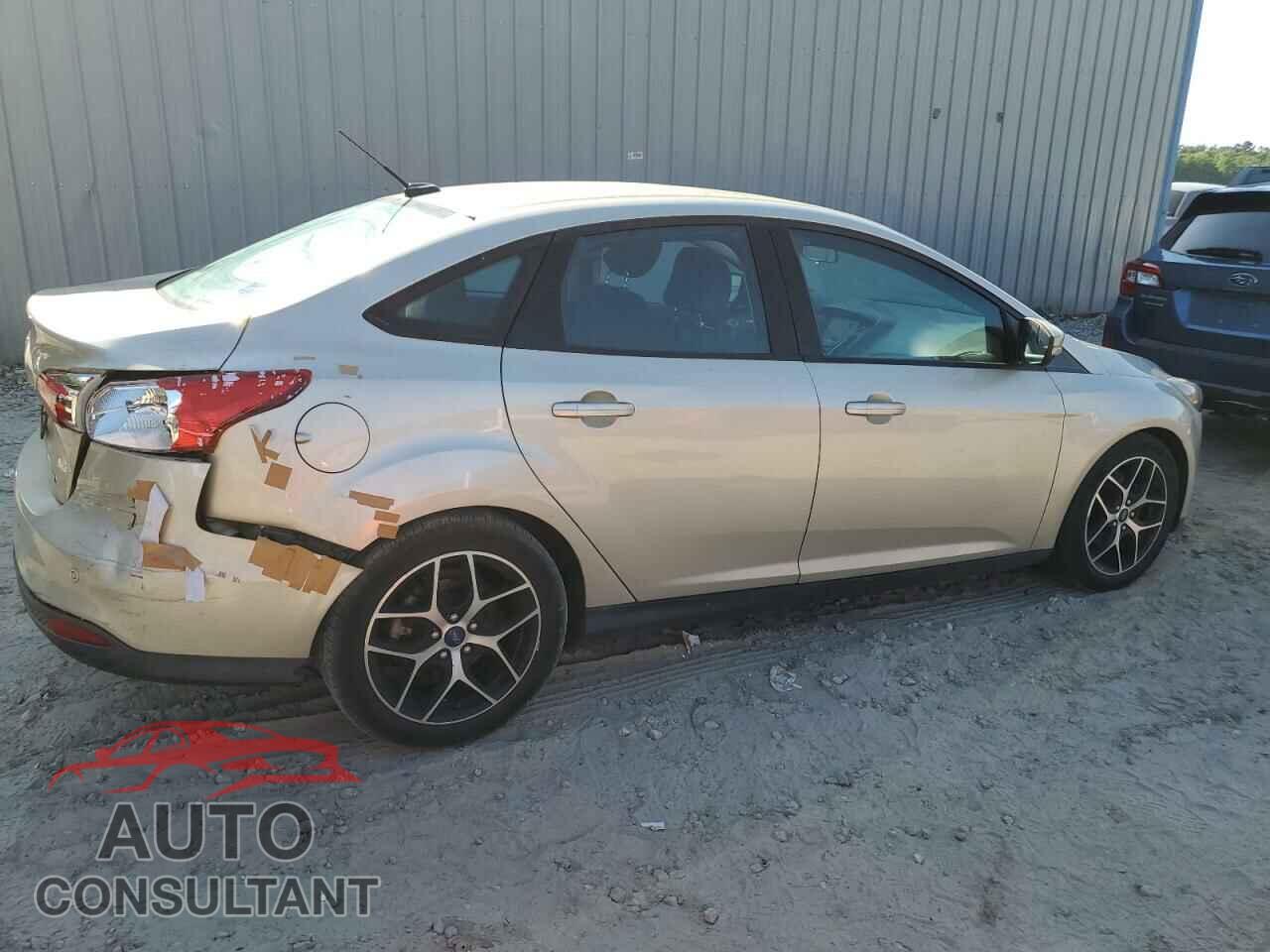 FORD FOCUS 2017 - 1FADP3H2XHL327106