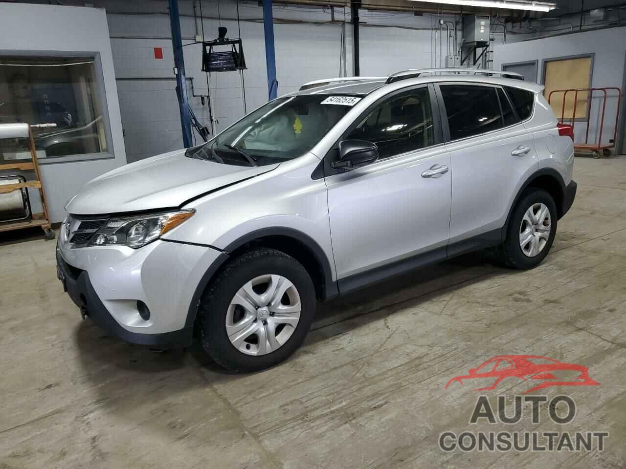 TOYOTA RAV4 2015 - JTMBFREV2FJ037473