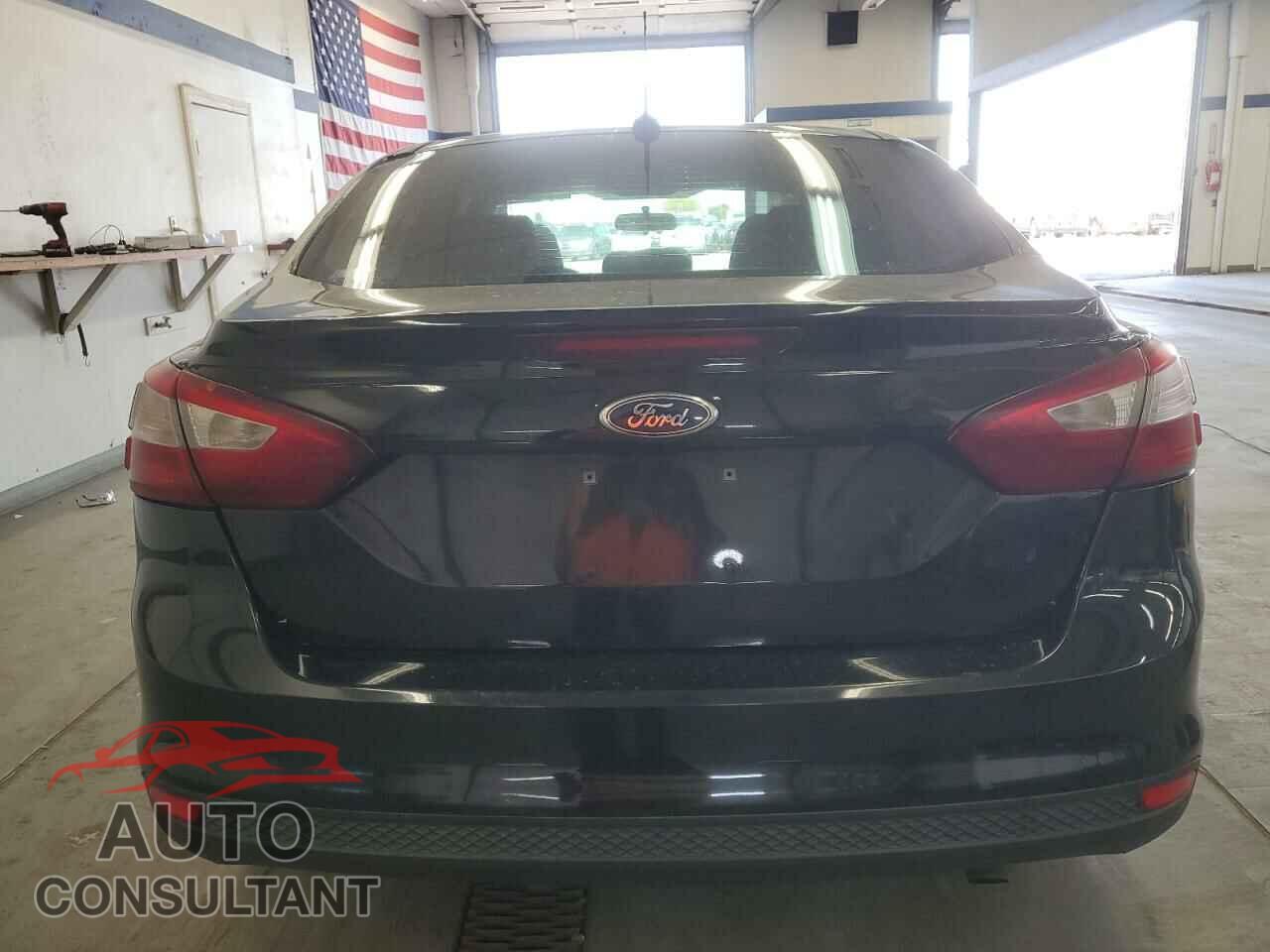 FORD FOCUS 2012 - 1FAHP3F21CL453108