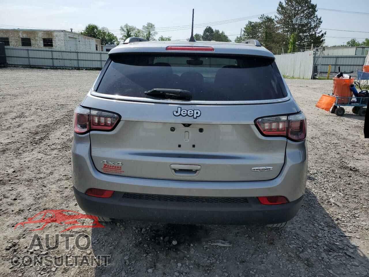 JEEP COMPASS 2018 - 3C4NJDBB2JT153122