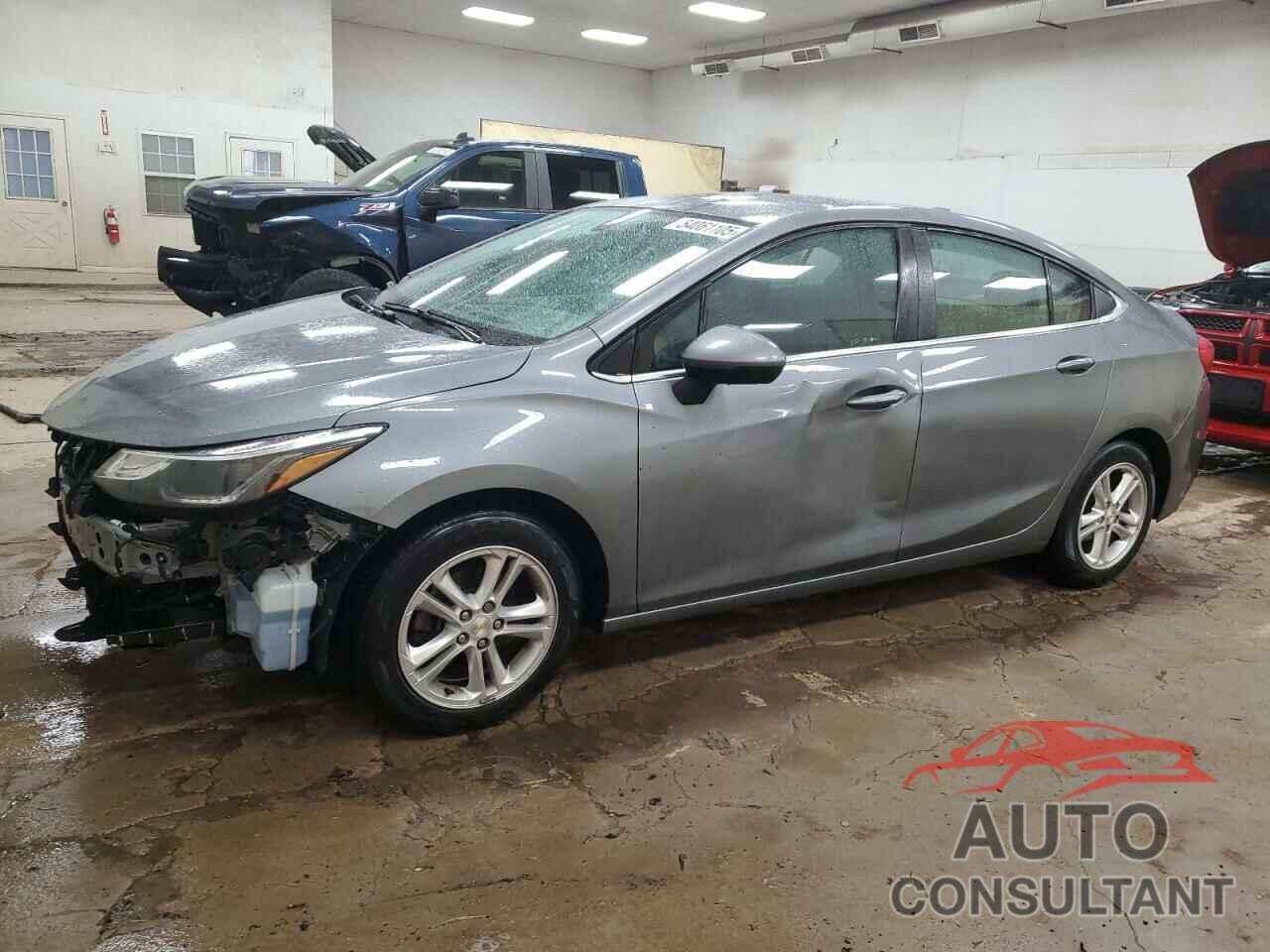 CHEVROLET CRUZE 2018 - 1G1BE5SM7J7243412