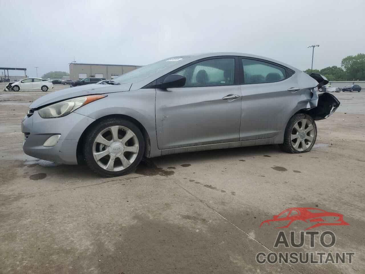 HYUNDAI ELANTRA 2013 - KMHDH4AE7DU763512