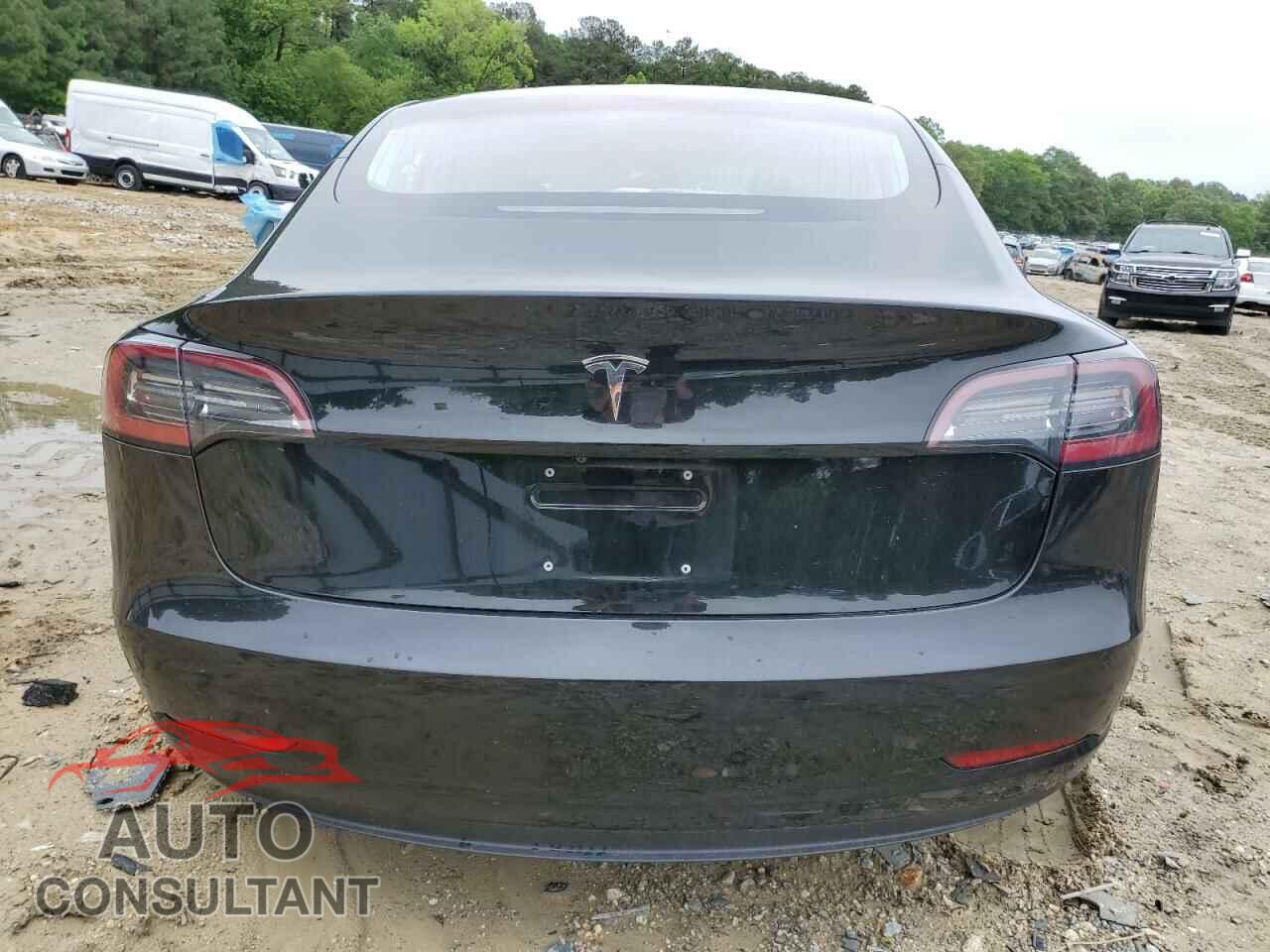 TESLA MODEL 3 2018 - 5YJ3E1EA0JF028048