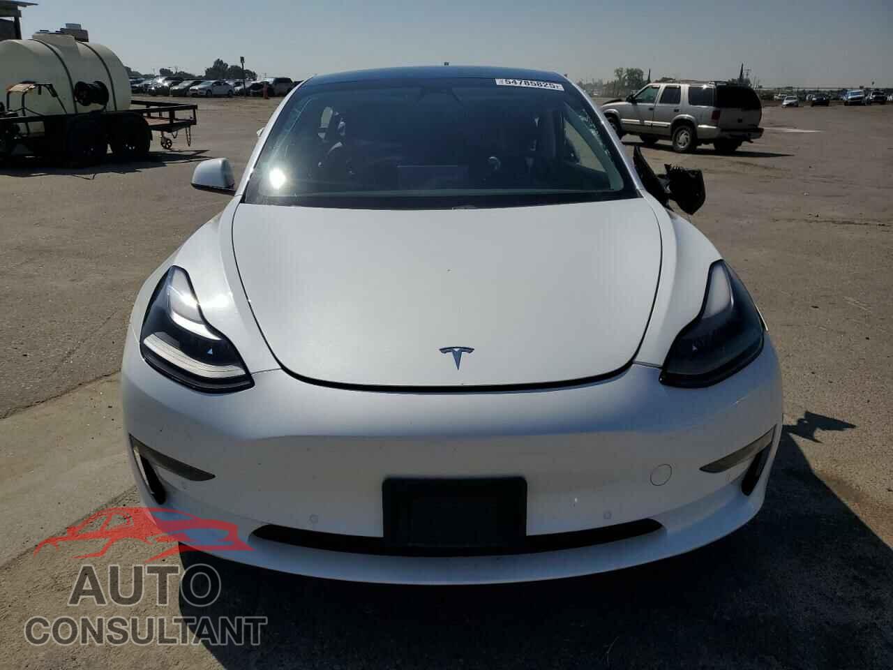 TESLA MODEL 3 2021 - 5YJ3E1EA4MF939696