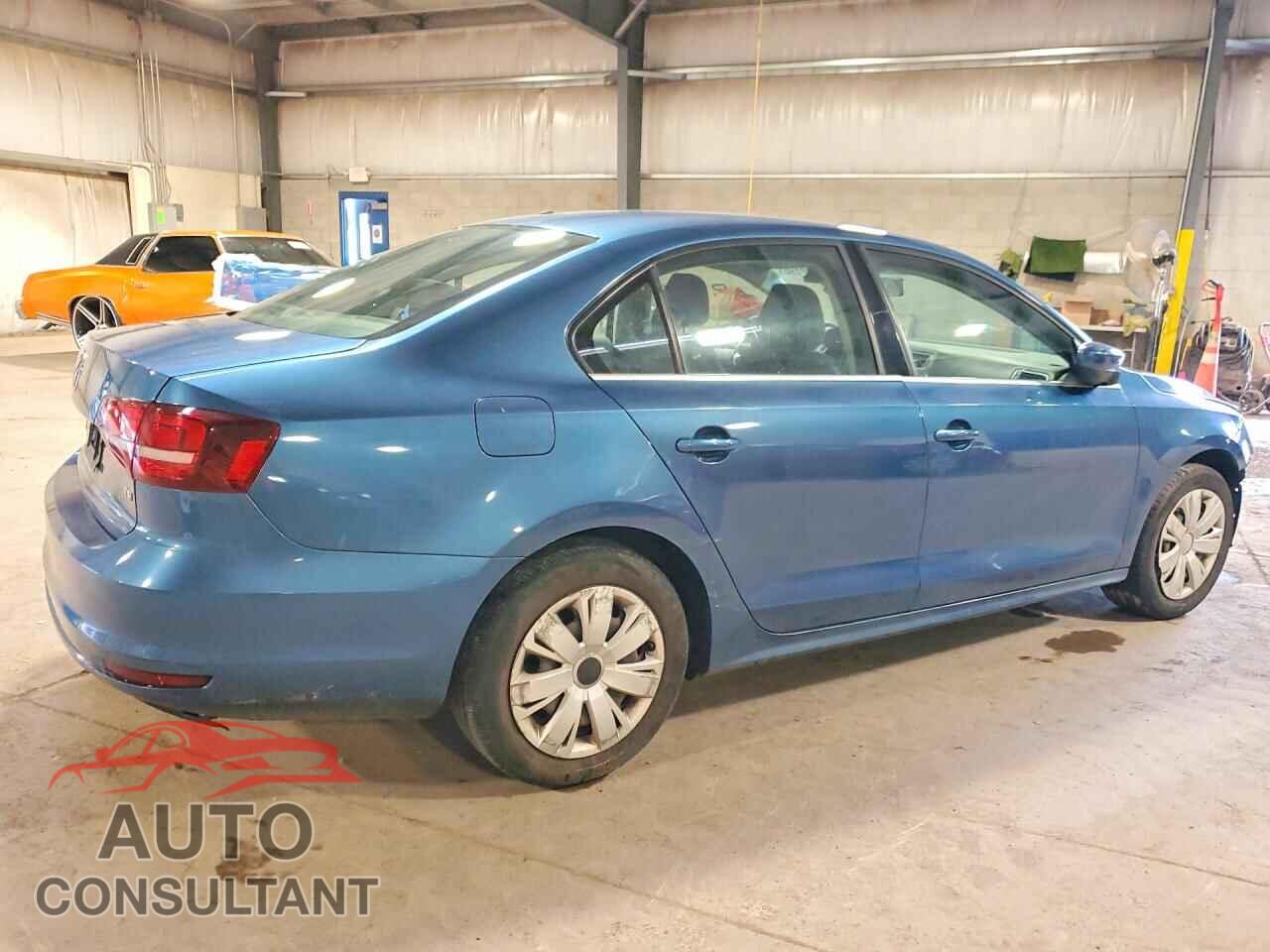VOLKSWAGEN JETTA 2017 - 3VW2B7AJXHM328230