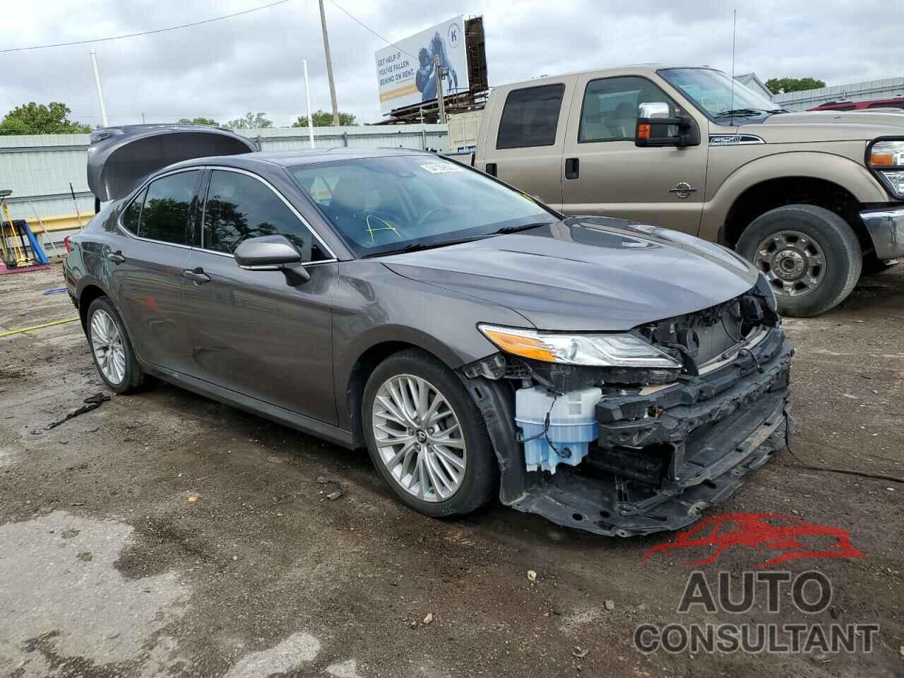TOYOTA CAMRY 2019 - 4T1B11HK0KU190245