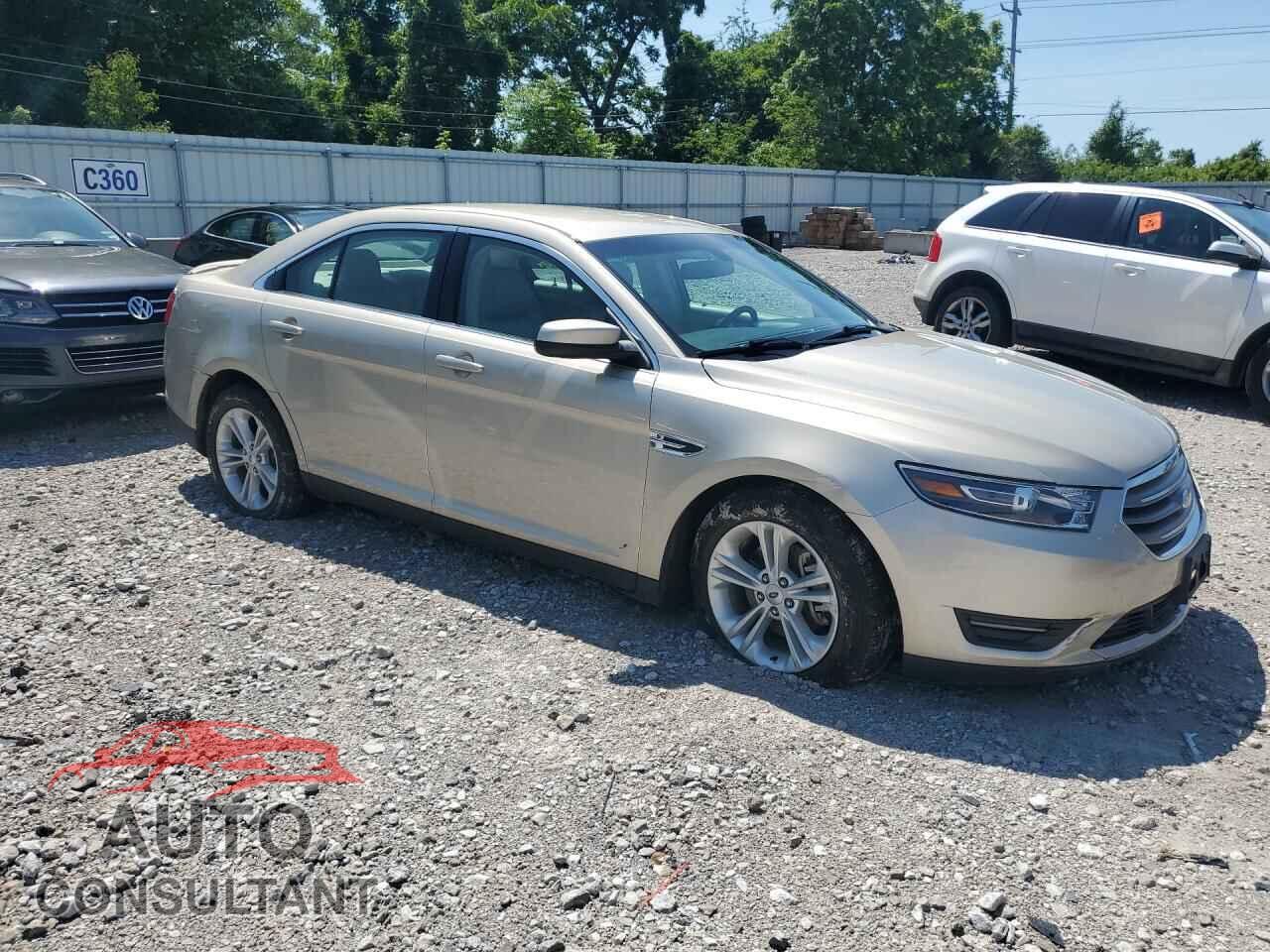 FORD TAURUS 2017 - 1FAHP2E99HG106392