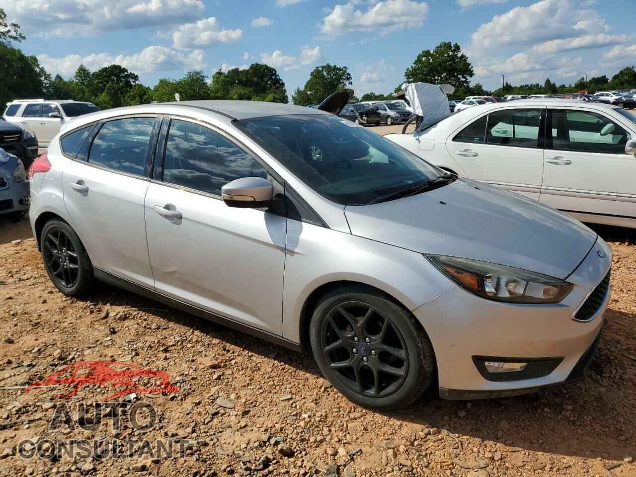 FORD FOCUS 2016 - 1FADP3K22GL339614