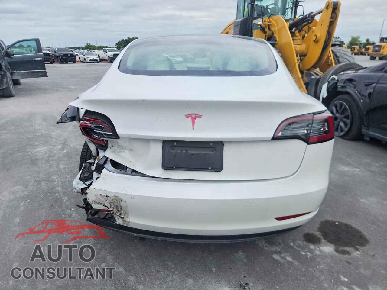 TESLA MODEL 3 2021 - 5YJ3E1EA2MF089244