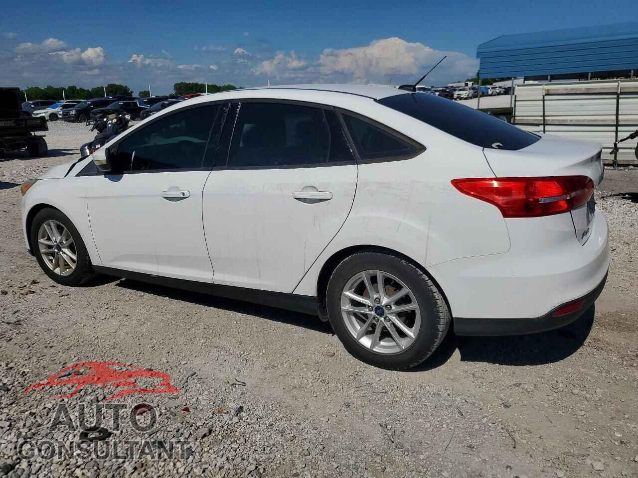FORD FOCUS 2016 - 1FADP3F26GL365594