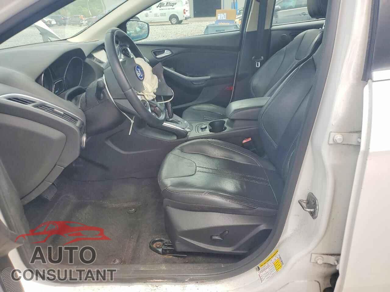 FORD FOCUS 2012 - 1FAHP3N20CL408498