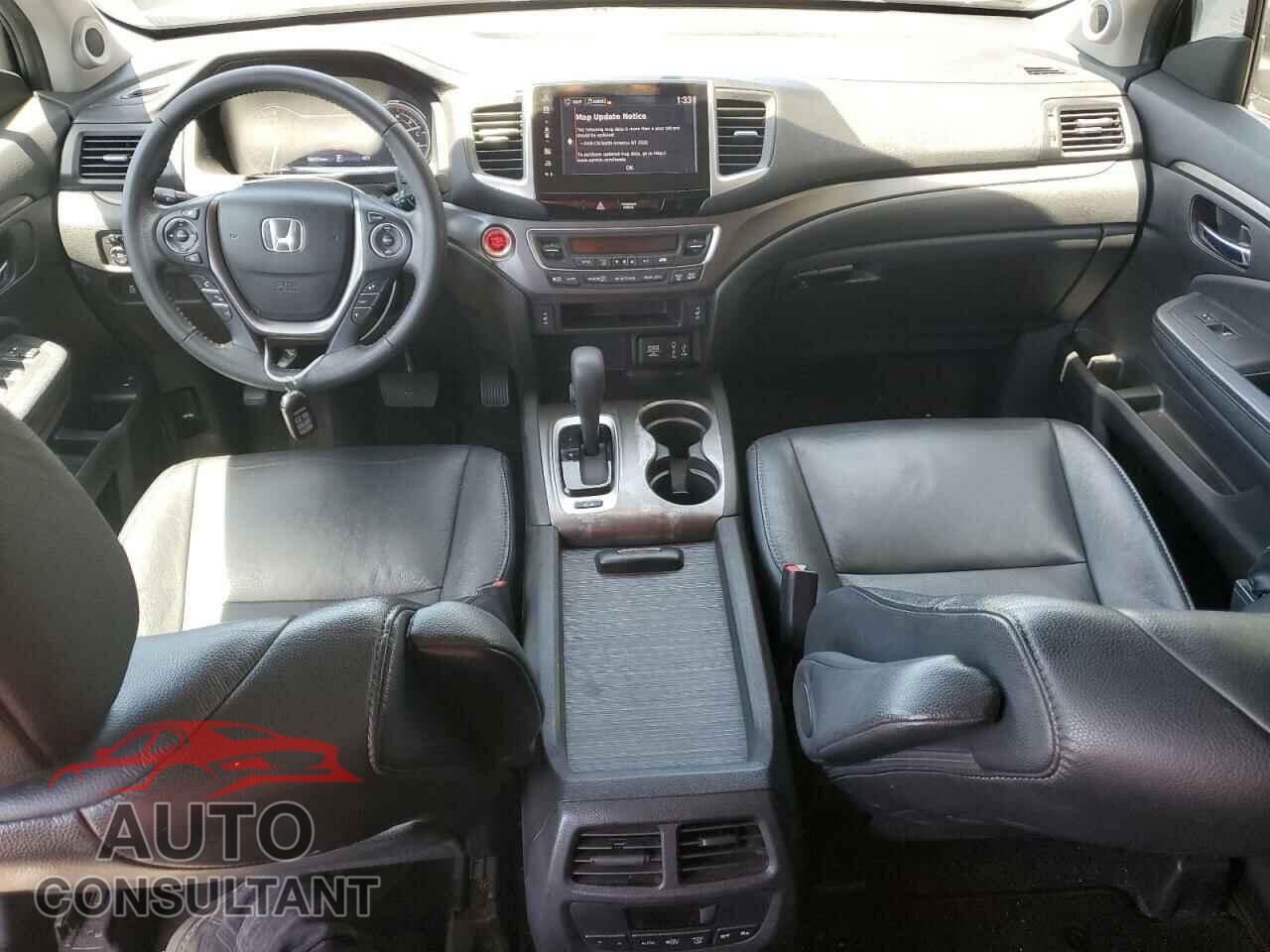 HONDA PILOT 2017 - 5FNYF6H7XHB102733