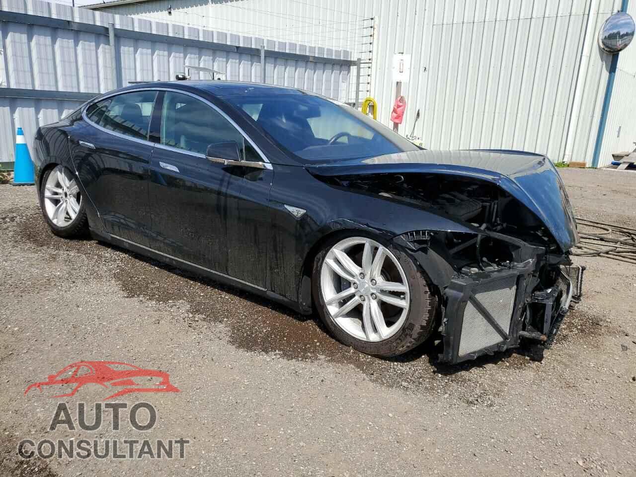 TESLA MODEL S 2015 - 5YJSA1E28FF115008